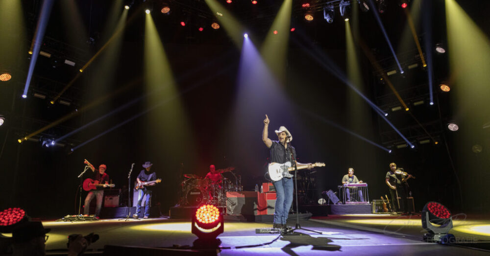 Brad Paisley @ Spark Arena 8 Oct 2022-18