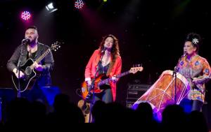 Annie Julia and Tama